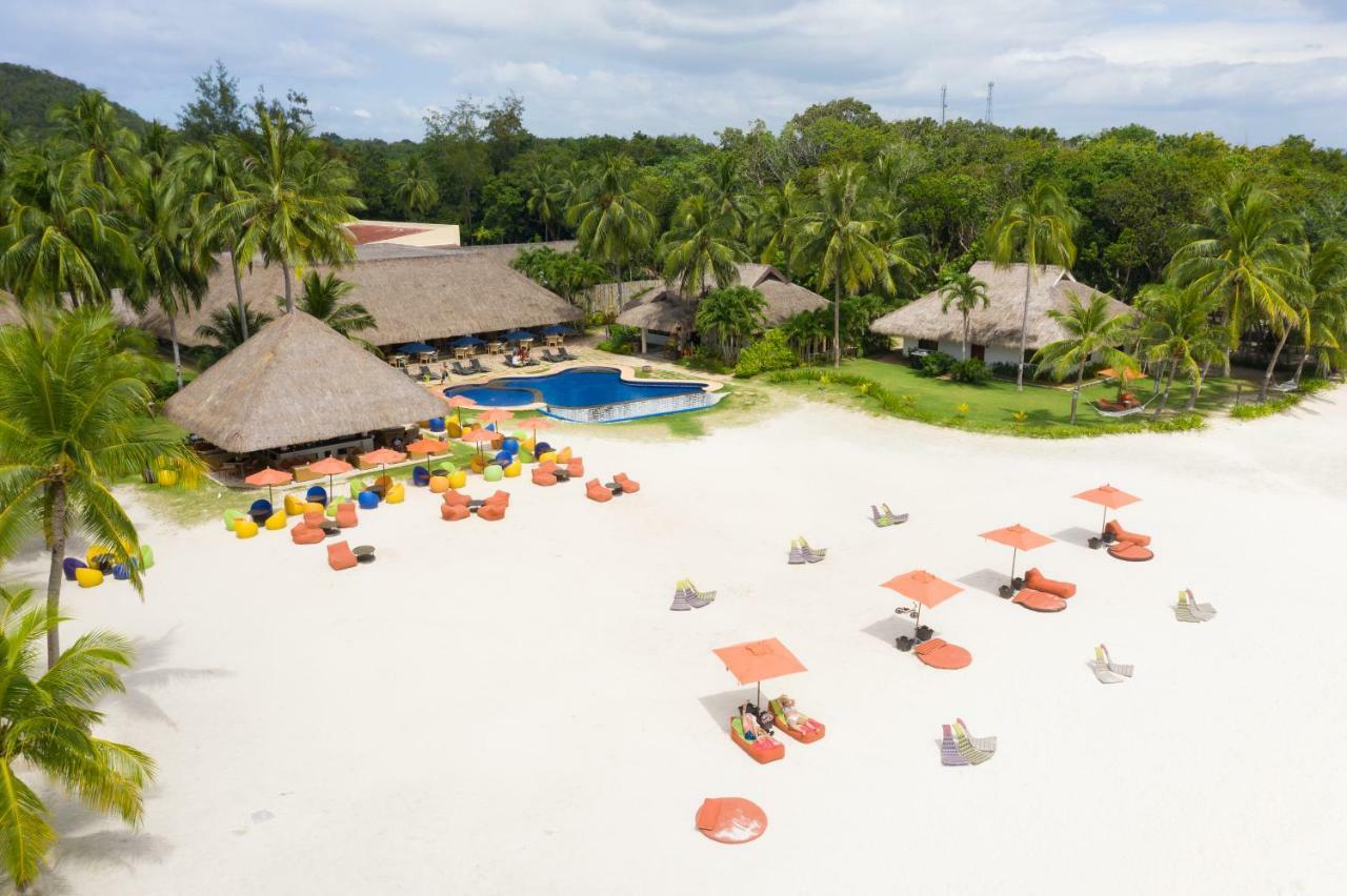 Oceanica Resort Panglao, Bohol Kültér fotó Aerial view of the beach at the resort
